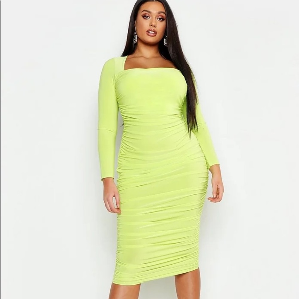 Boohoo Slinky Ruched Square Neck MIDI Dress